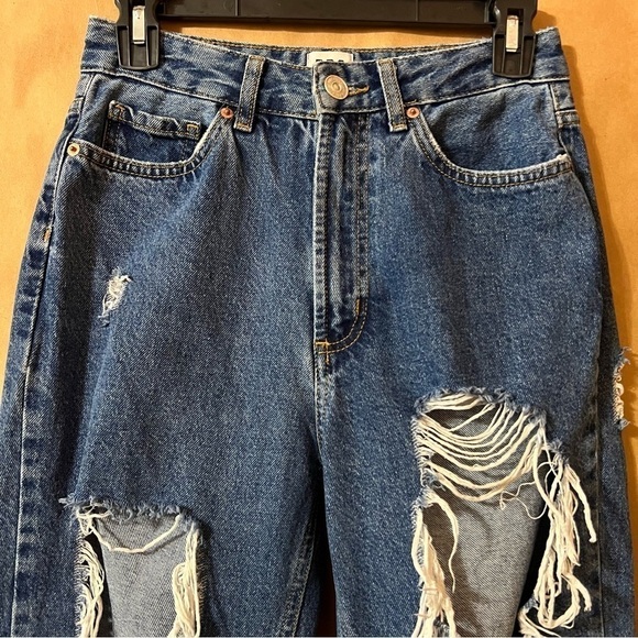 Urban Outfitters | BDG Mom High Rise Jeans Destroyed Medium Wash Denim Size 26 - Picture 3 of 13